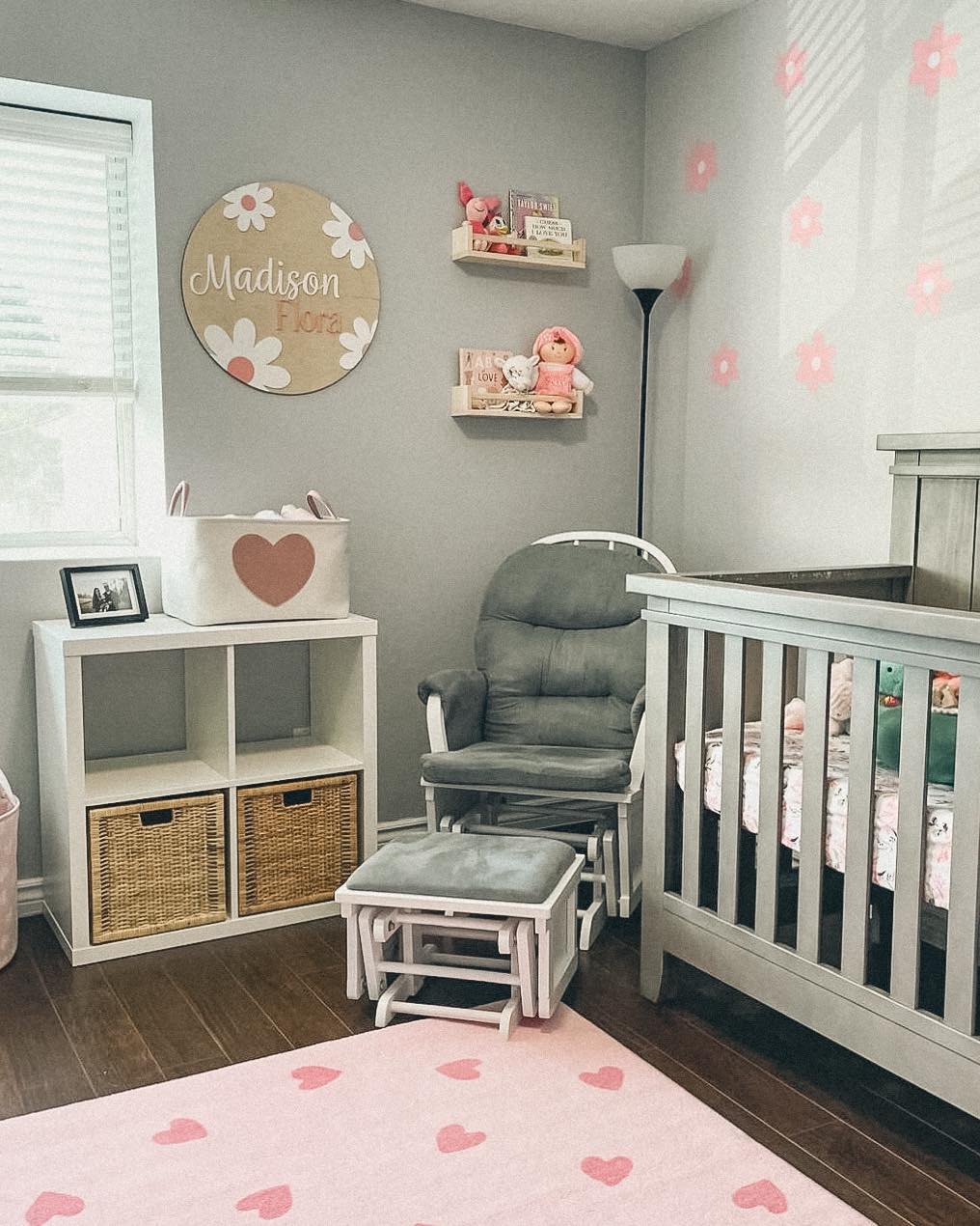 Customized Round Baby Nursery Name Sign with flowers